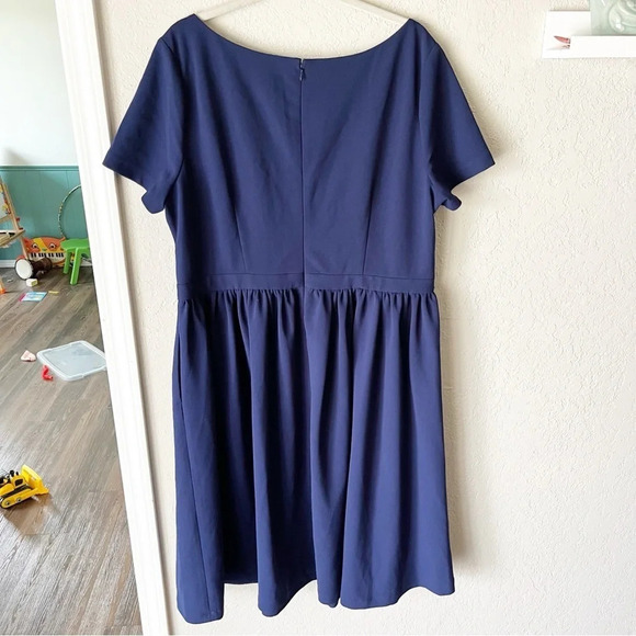 GAL Meets Glam Annie Scuba Crepe Fit & Flare Dress in Navy Blue 20 - Picture 2 of 9